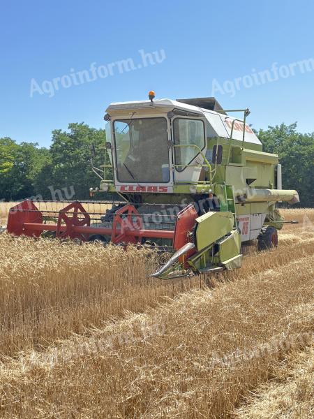 Claas Dominator 86