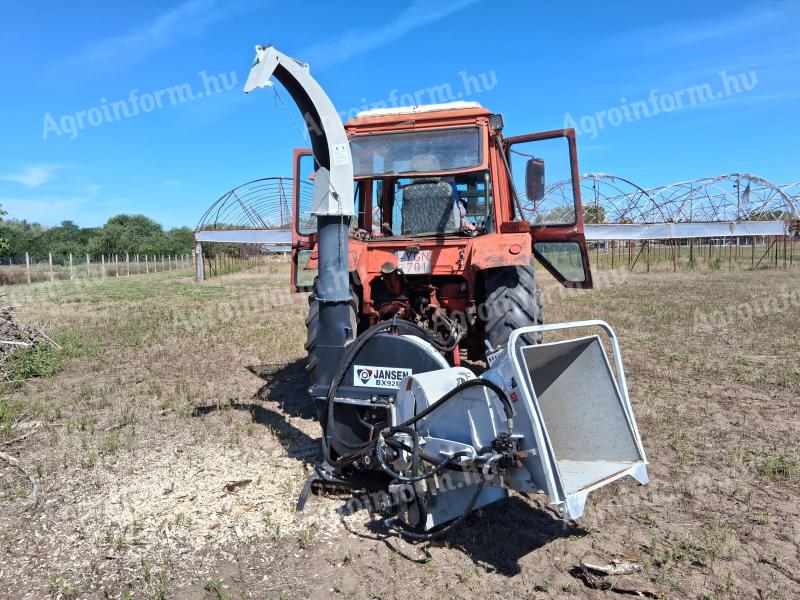 Jansen BX92RS típusú gardán hajtású fadaráló