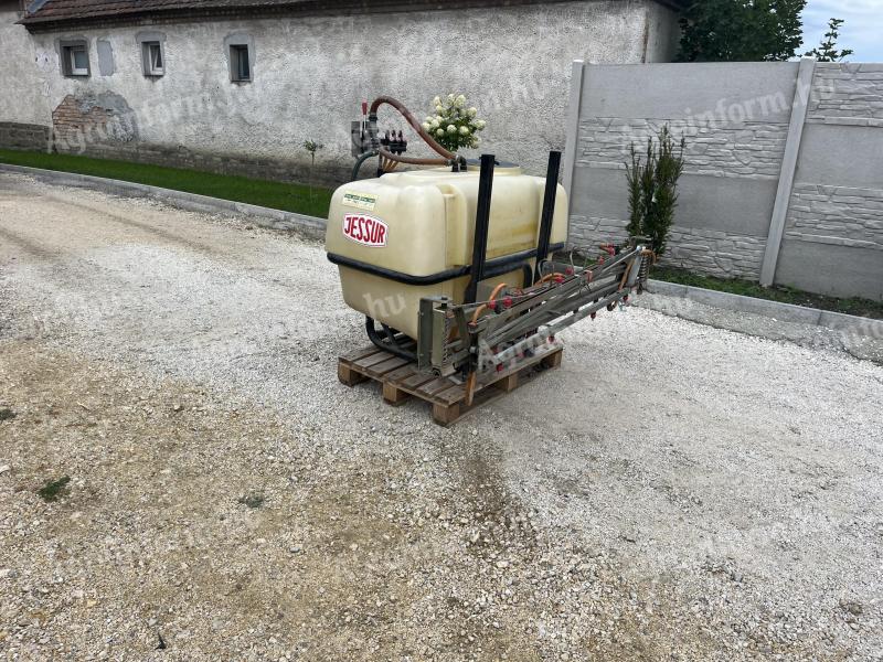 Jessur POLY 500l szántóföldi permetező