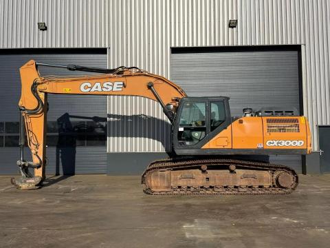 Case CX300D / 2018 / 7607 üzemóra / OilQuick / Lízing 20%-tól Case CX300D / 2018 / 7607 üzemóra / OilQuick / Lízing 20%-tól