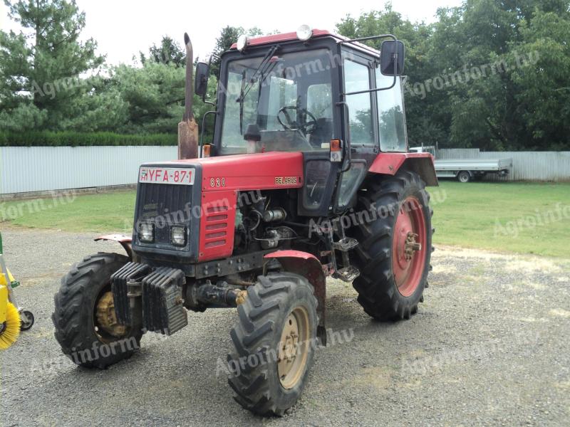MTZ-820 traktor