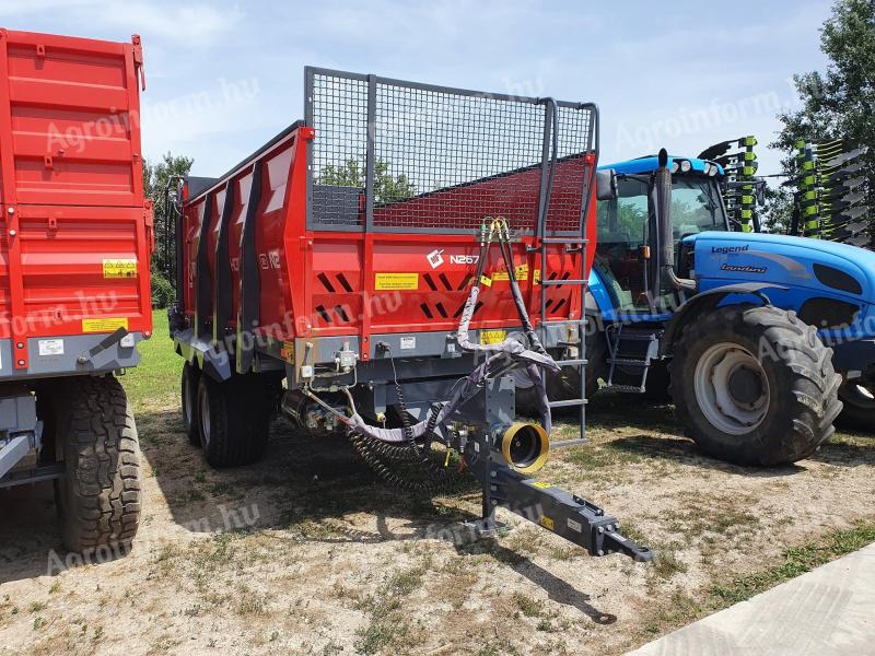 Metal-Fach N267 szervestrágyaszóró kocsi
