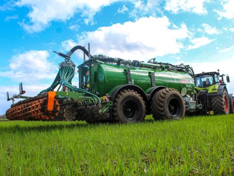 BRIRI Field-Line hígtrágya tartálykocsik – prémium kivitel precíziós trágyakezeléshez BRIRI Field-Line hígtrágya tartálykocsik – prémium kivitel precíziós trágyakezeléshez