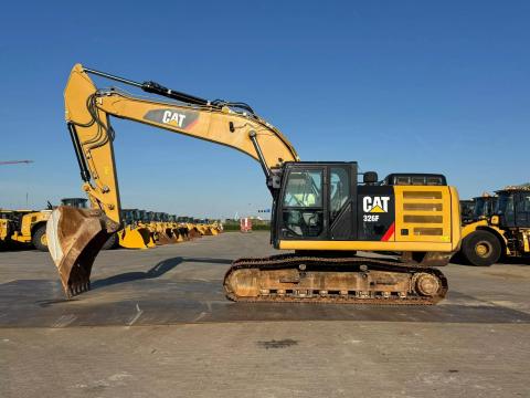 Caterpillar 326FL / 2019 / 6692 üzemóra / Lízing 20%-tól Caterpillar 326FL / 2019 / 6692 üzemóra / Lízing 20%-tól