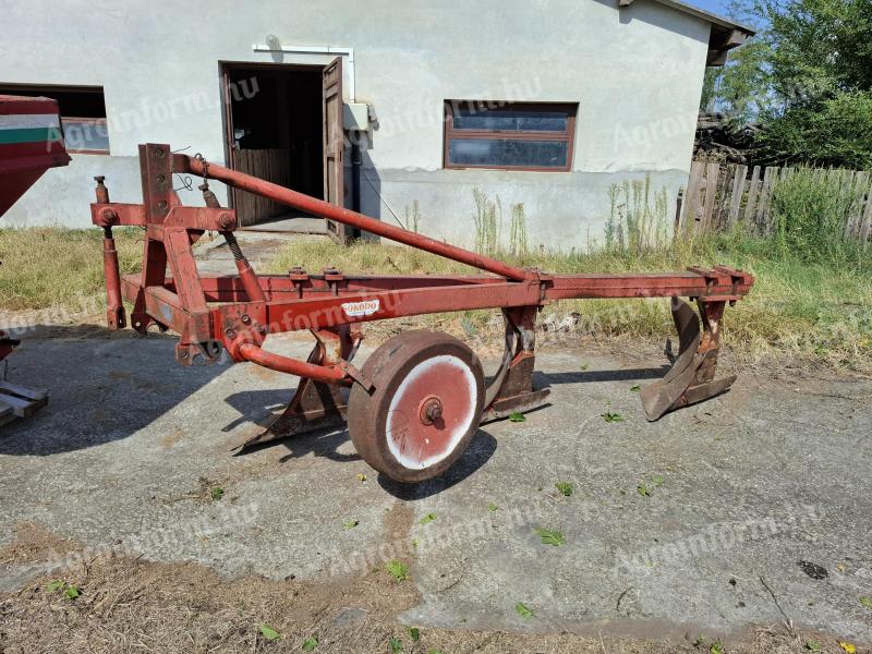 Sokoró 3 fejes ágyeke