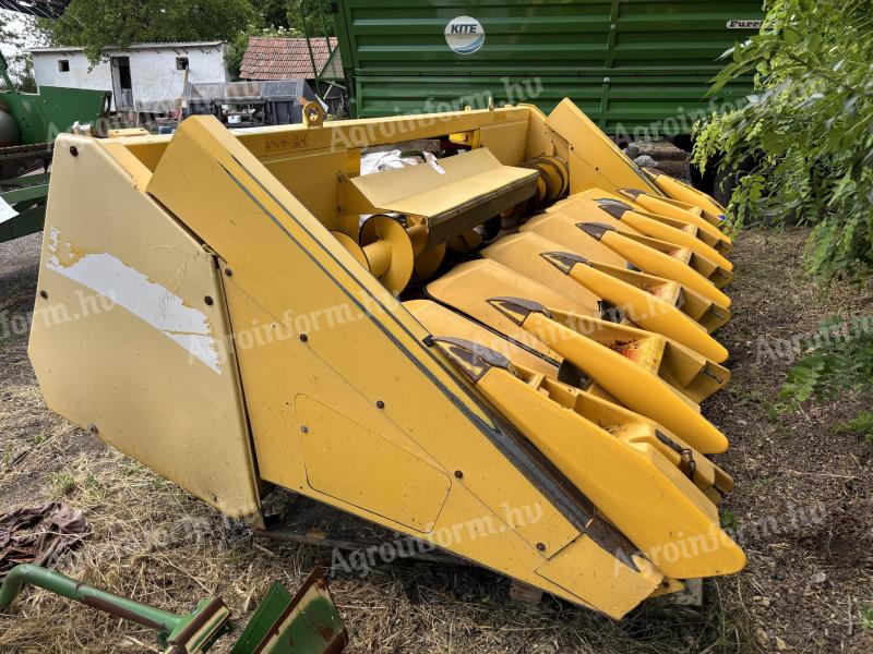 New Holland MR 675 W kukorica adapter eladó – 6 soros, 75 cm sortávolsággal