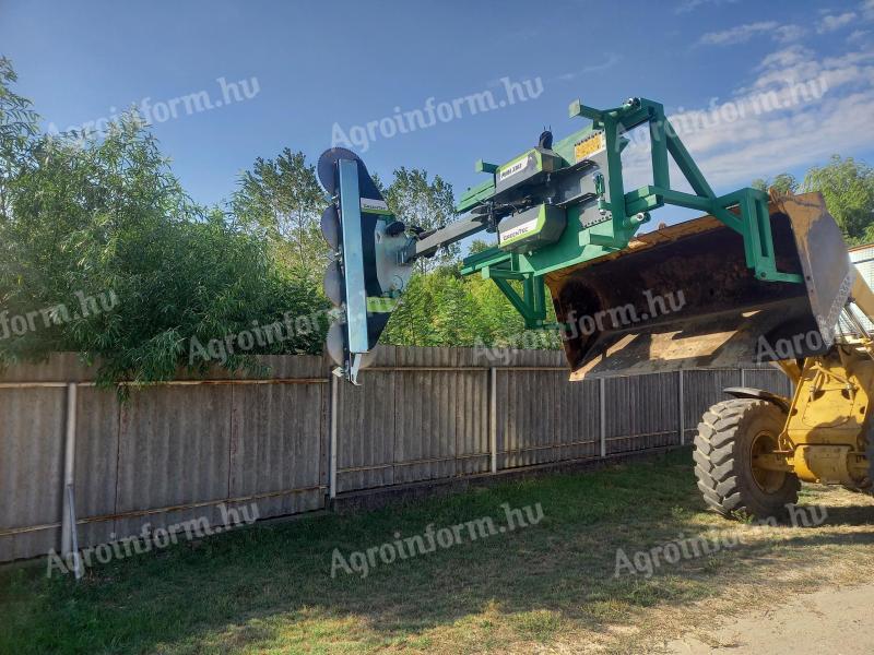 GreenTec LRS 2402 tárcsás ágvágó bérlés erdészeti, mezőgazdasági utak melletti belógó ágak, gyümölcsösök és közterületek karbantartására