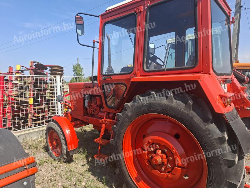 MTZ 80-as mezőgazdasági vontató eladó 5 év műszakival