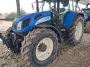 New Holland traktor