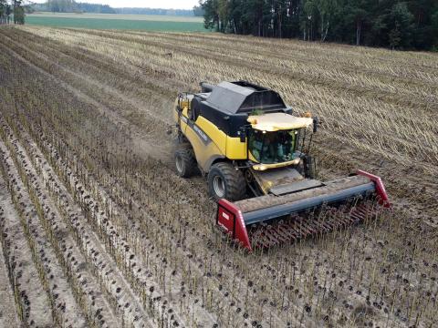 Napraforgó vágóasztal NEW HOLLAND CLAAS JOHN DEERE | LENGYEL GYÁRTÓTÓL | 0% ÁFA | Szállítás