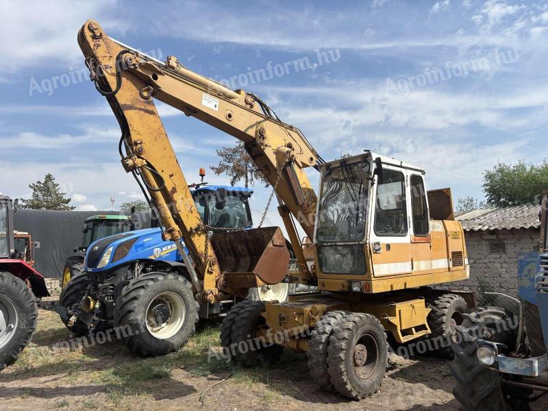 Liebherr A 900B forgórakodó kotró