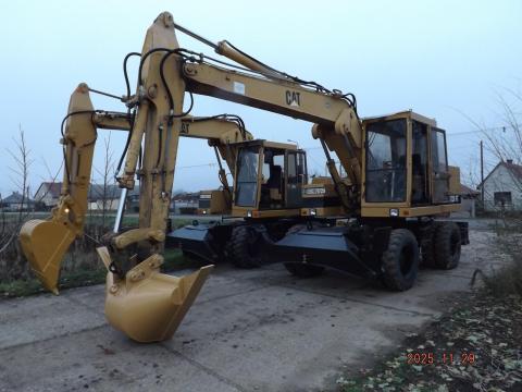 Caterpillar 212 B FT – 2 db eladó, kiváló állapotban