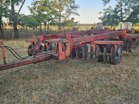 IH 4.2-es nehéz tárcsa eladó IH 4.2-es nehéz tárcsa eladó