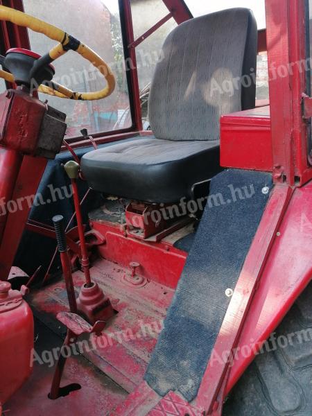 T25 traktor