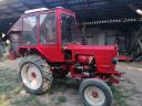 T25 traktor