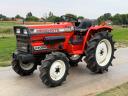 Hinomoto E2304 traktor