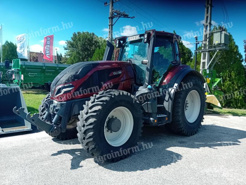 Valtra Q305 napi használatból eladó traktor, prémium felszereltséggel