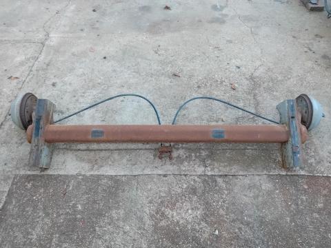 Torziós tengely eladó, AL-KO, 2 db 14" felnivel Torziós tengely eladó, AL-KO, 2 db 14" felnivel