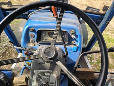 Ford 6610 kistraktor 80 lóerős homlokrakodóval eladó Ford 6610 kistraktor 80 lóerős homlokrakodóval eladó