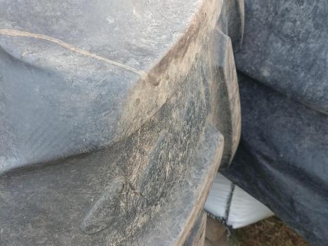 Gumiabroncs eladó 520/85 R38 méretben Gumiabroncs eladó 520/85 R38 méretben