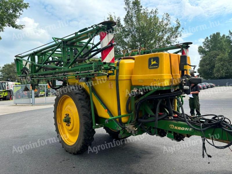 John Deere 632 vontatott szántóföldi permetező hamarosan érkezik