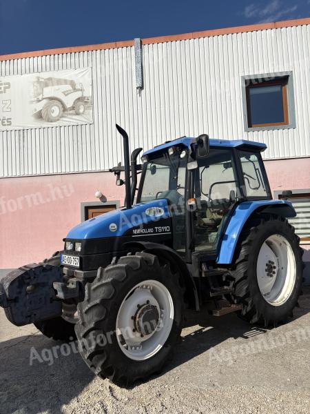New Holland TS 110