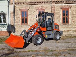 Everun ER408 fülkés rakodó