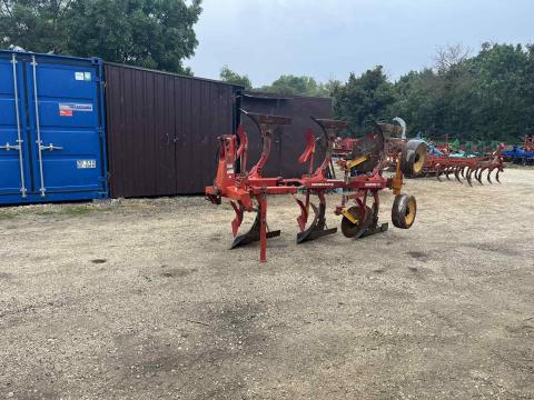 Pöttinger Servo II 3 fejes váltvaforgató eke eladó Pöttinger Servo II 3 fejes váltvaforgató eke eladó