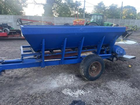 RCW szóró eladó – felújított, új szalaggal, műtrágyaszóró és mészkőpor szórására RCW szóró eladó – felújított, új szalaggal, műtrágyaszóró és mészkőpor szórására