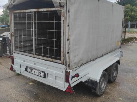 Eladó laprugós,  ráfutófékes utánfutó 2000kg össztömeggel Eladó laprugós,  ráfutófékes utánfutó 2000kg össztömeggel