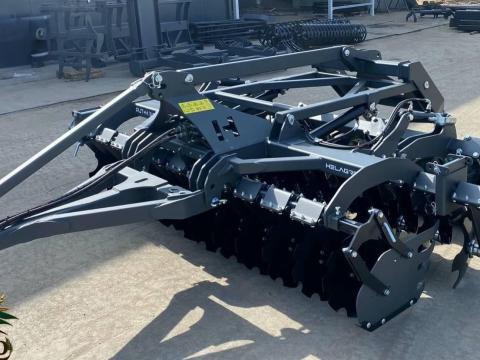 Új Helagro AUTW vontatott 4 méteres rövidtárcsa vetőgép függesztővel – bevezető akció