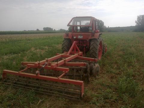 Függesztett tárcsa eladó, 2,5 méteres, gyári rögtörővel