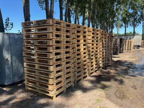 1100 x 1100 rakodólap