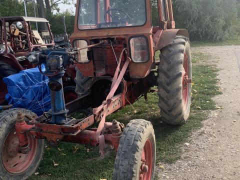 MTZ-80 hiányos állapotban eladó alkatrésznek MTZ-80 hiányos állapotban eladó alkatrésznek