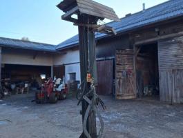 Álló fahasító 20 tonnás csörlővel – eladó rönkhasító gép