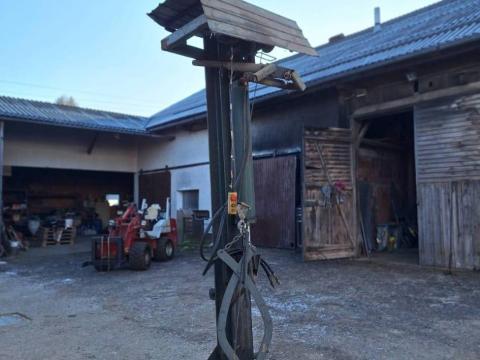 Álló fahasító 20 tonnás, csörlővel – eladó rönkhasító gép Álló fahasító 20 tonnás, csörlővel – eladó rönkhasító gép