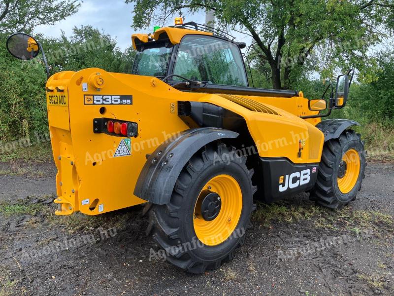JCB 535-95 teleszkópos rakodógép, 635 üzemórával, újszerű állapotban eladó