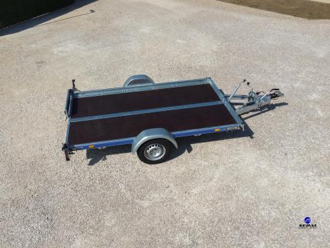 Új Vesta UNIPLATO 300 (1300kg) fékes utánfutó AKCIÓSAN 825.000 Ft Új Vesta UNIPLATO 300 (1300kg) fékes utánfutó AKCIÓSAN 825.000 Ft