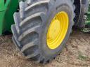 John Deere 8370R traktor kapcsolható ikerkerékkel