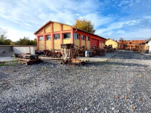 Eladó ipari létesítmény lakhatási lehetőséggel – 20% kedvezmény, Balaton közelében Eladó ipari létesítmény lakhatási lehetőséggel – 20% kedvezmény, Balaton közelében