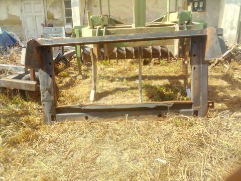 Kapcsolókeret NAS 676 eladó Massey Ferguson Beta 5523 és Challenger kombájnhoz Kapcsolókeret NAS 676 eladó Massey Ferguson Beta 5523 és Challenger kombájnhoz