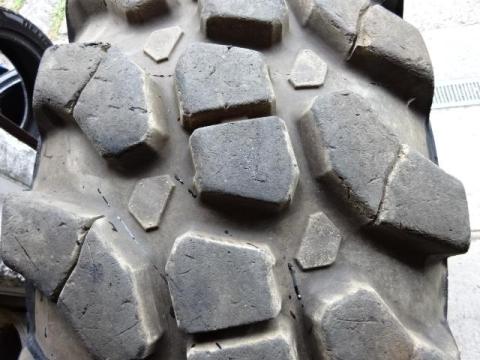 400/70 R20 Alliance IND585 Használt Gumiabroncs 400/70 R20 Alliance IND585 Használt Gumiabroncs