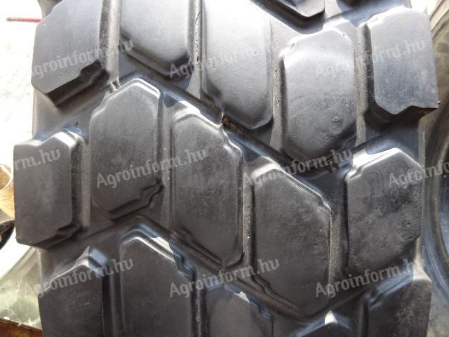 16.00 R20 Bridgestone V-Steel Jamal Használt Gumiabroncs