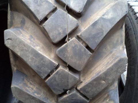 12.5 R18 Camso MPT Használt Gumiabroncs 12.5 R18 Camso MPT Használt Gumiabroncs