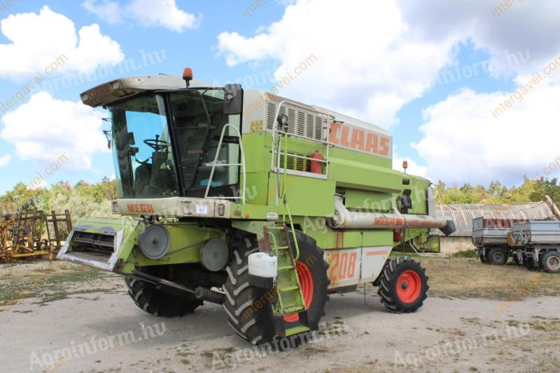 Claas Mega 208