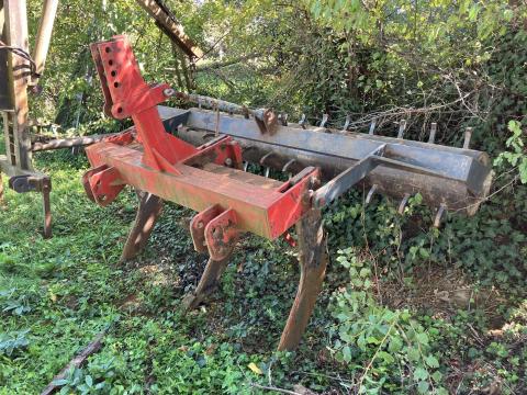 Eladó 3 késes mélylazító körmös lezáró hengerrel