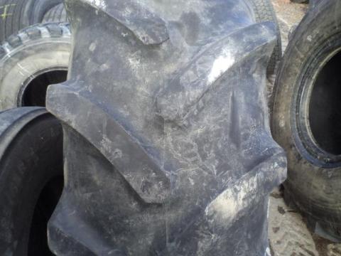 11.2 R42 Continental AC90 Használt Gumiabroncs 11.2 R42 Continental AC90 Használt Gumiabroncs