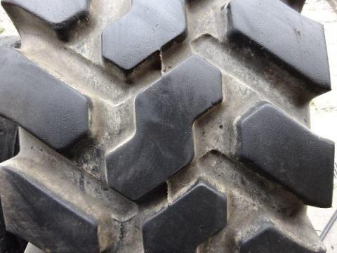 400/70 R20 Firestone Utility Duraforce Használt Gumiabroncs 400/70 R20 Firestone Utility Duraforce Használt Gumiabroncs