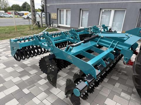 AGRONA POWERDISC 400 rövidtárcsa - a Royal Traktornál AGRONA POWERDISC 400 rövidtárcsa - a Royal Traktornál