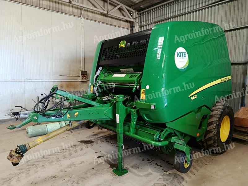 John Deere 960